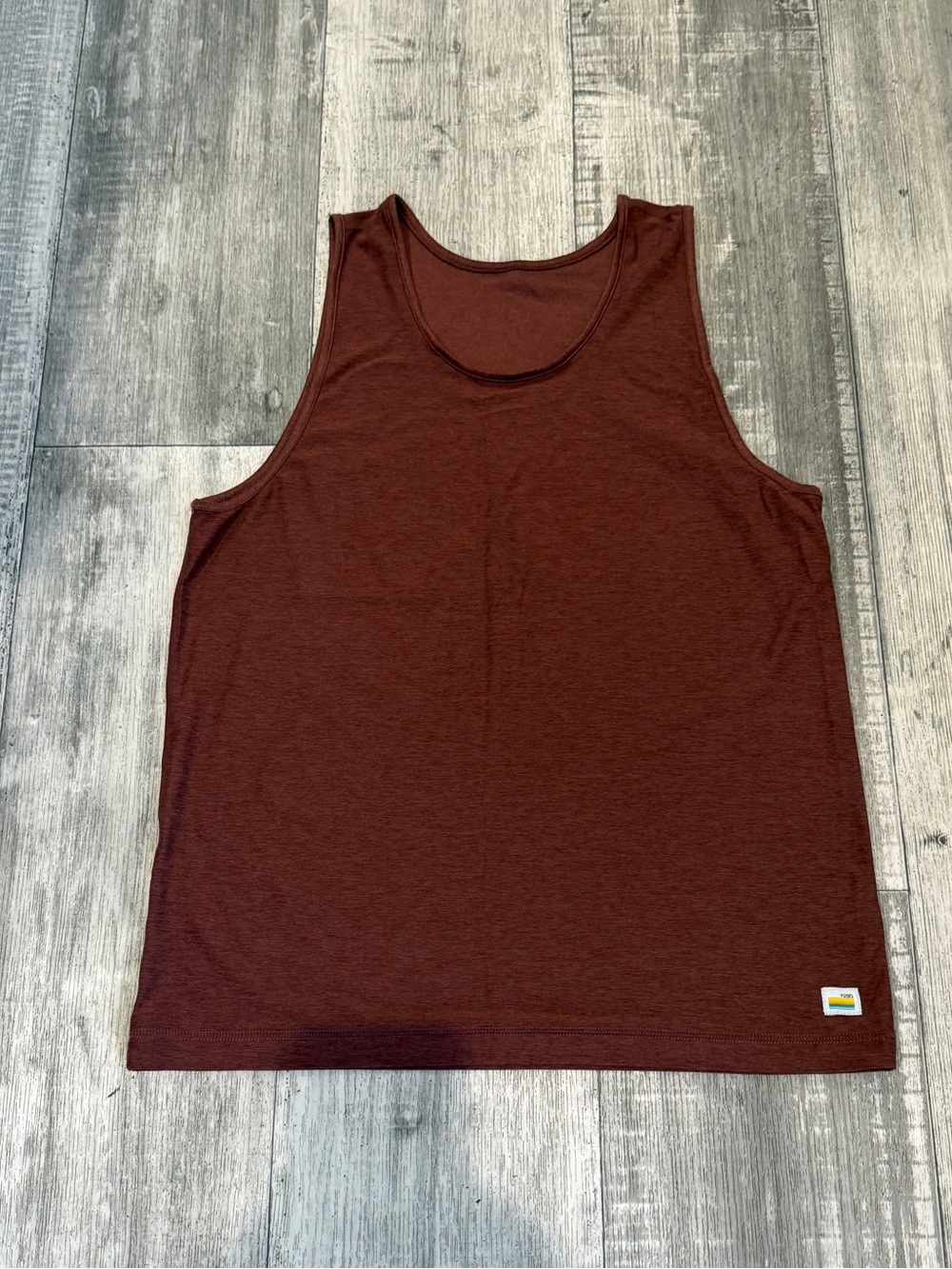 Vuori Scoop-Neck Tank Size Mens Small